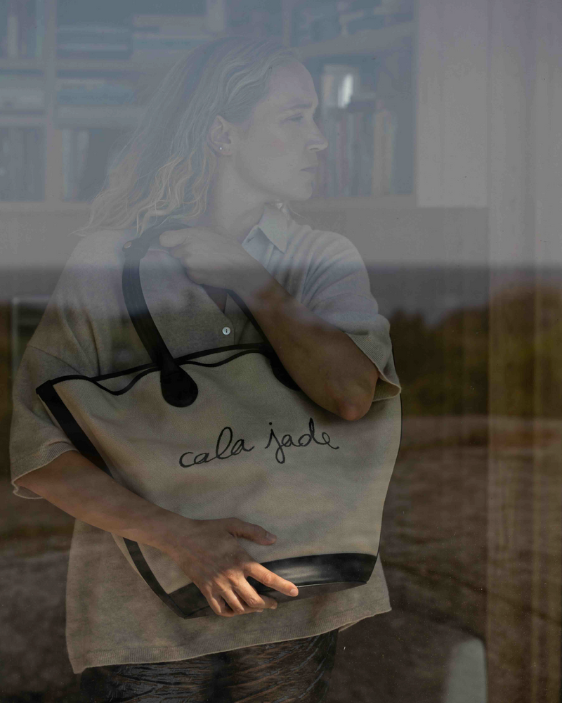 Cala Jade large Sandhi canvas tote bag on model