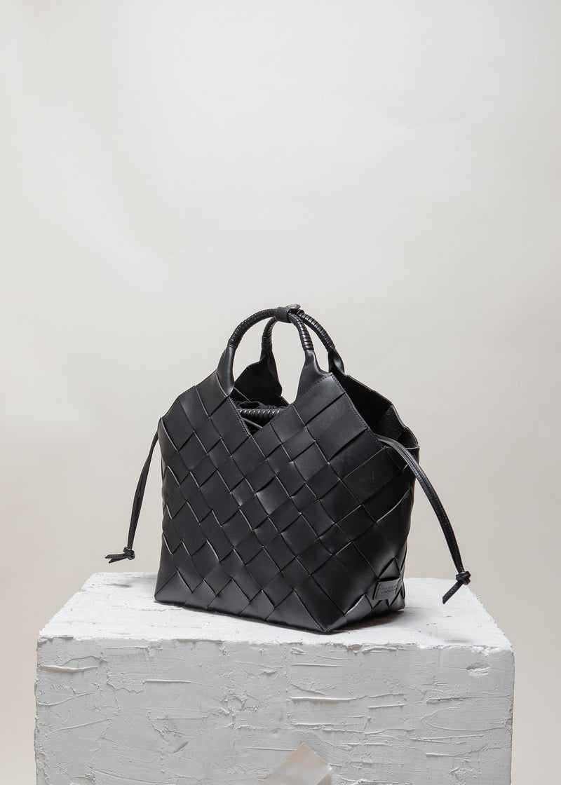 Cala Jade MISU L black leather shoulder bag
