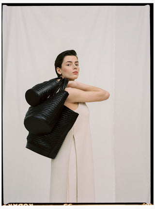 Cala Jade Sandhi tote on model