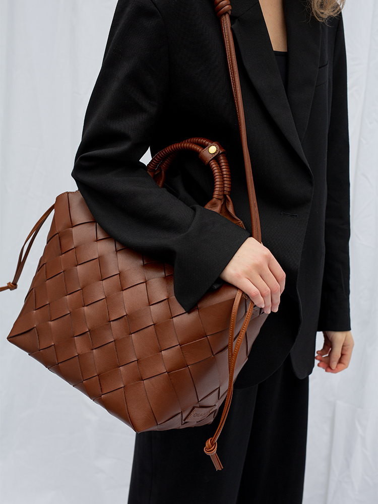 Cala Jade - Misu L shoulder bag - Sepia Brown