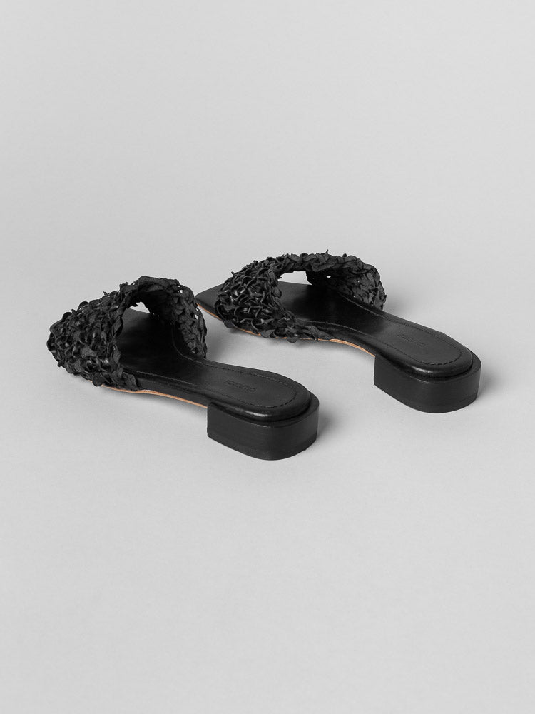 Joly black sandal from Cala Jade