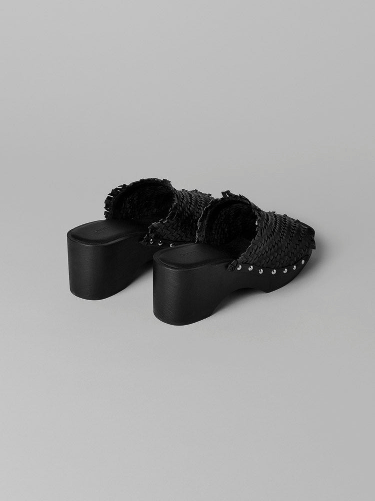Black clog sandal from Cala Jade