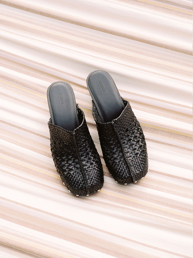 Black clog sandal from Cala Jade